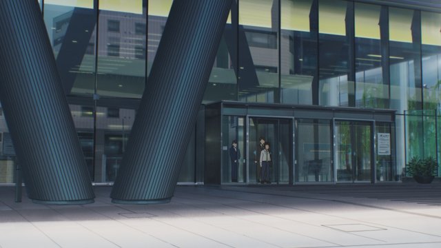 第一集开场建筑前广场
